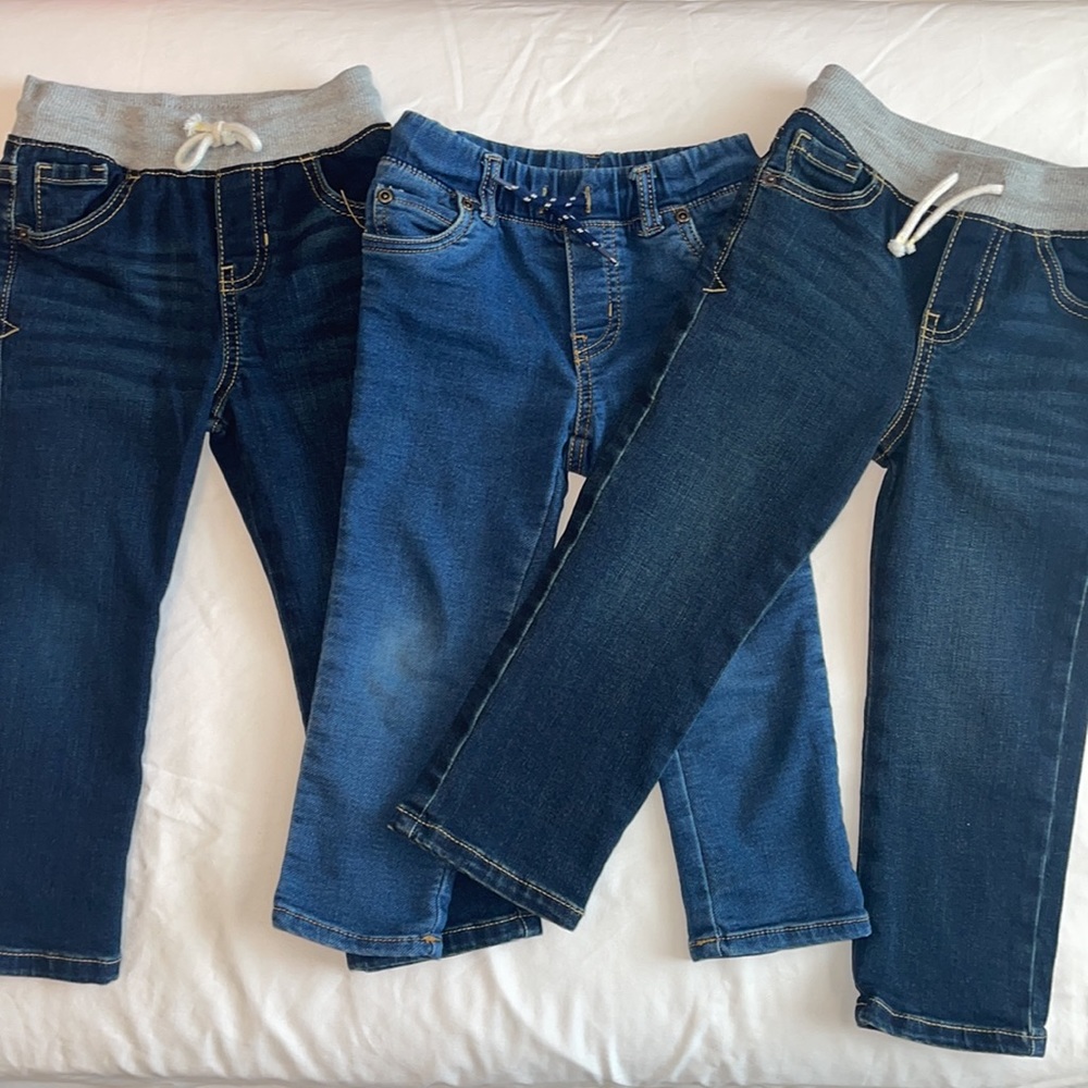 Toddler boy 3T jeans. Cat and Jack and Carter’s brand.